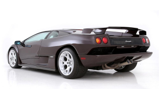 Illustration for article titled Last Lamborghini Diablo ever built to sell at auction later this month